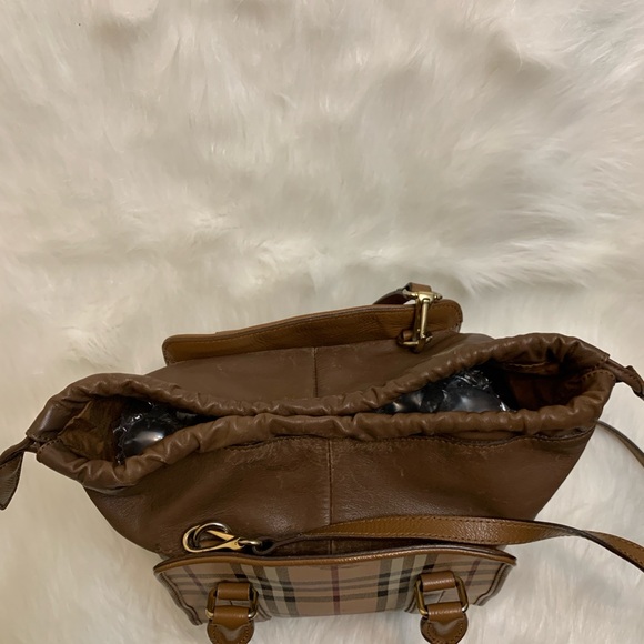 S O L D‼️Burberry Two Way Draw String Bag - Picture 9 of 16